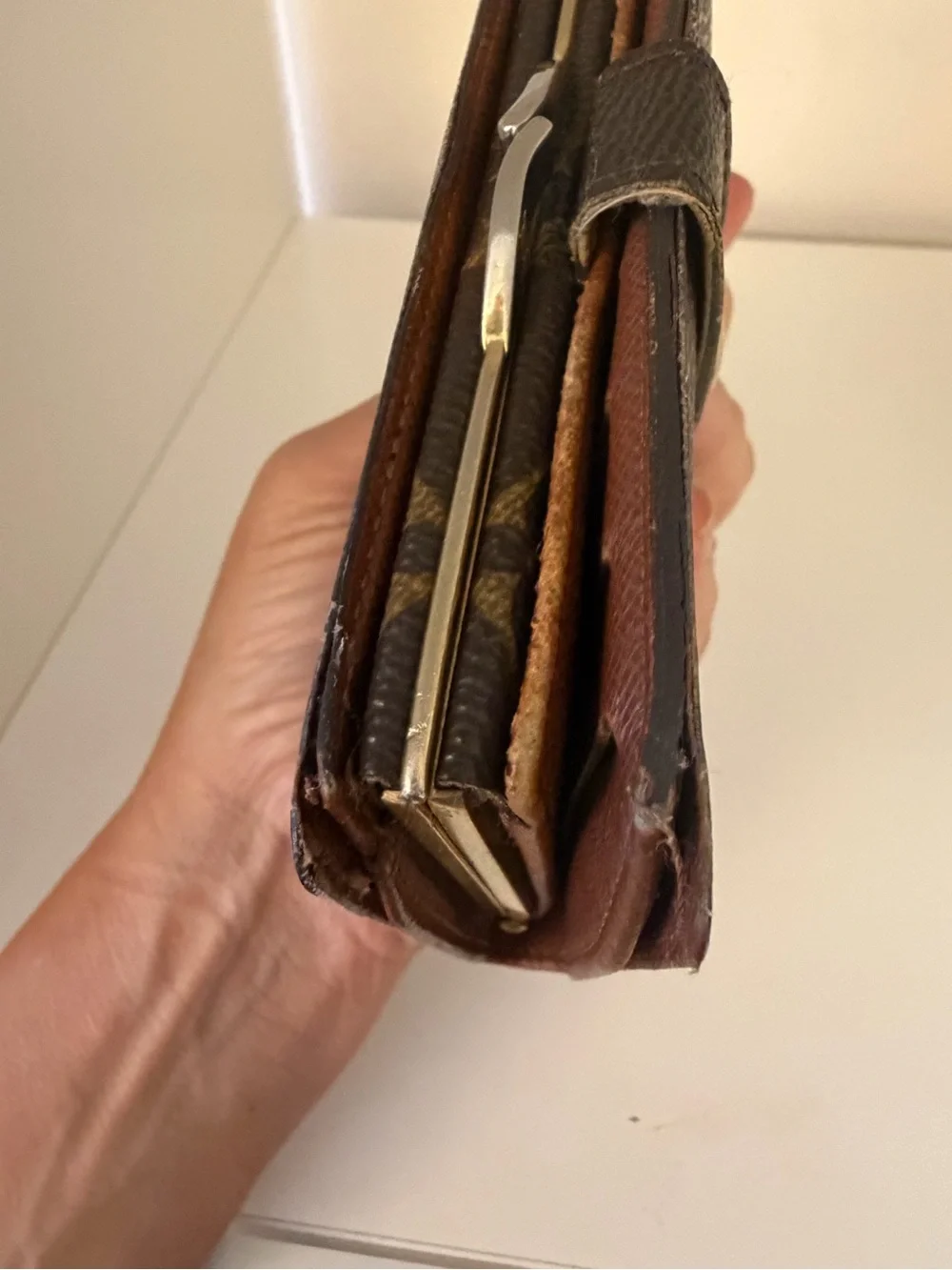 Authentic Louis Vuitton Monogram Portefeuille Viennois Wallet - Picture 8 of 14